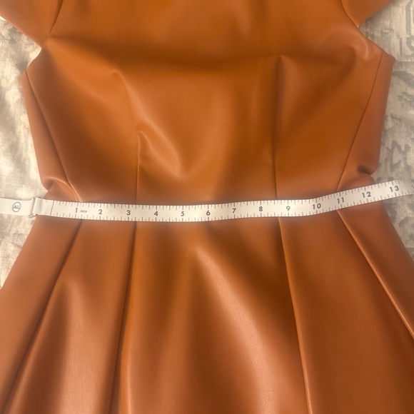 Cognac Leather dress with flirty flared pleated skirt - Picture 4 of 6